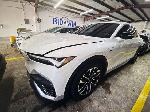 Used 2024 Acura ZDX A-Spec image 2