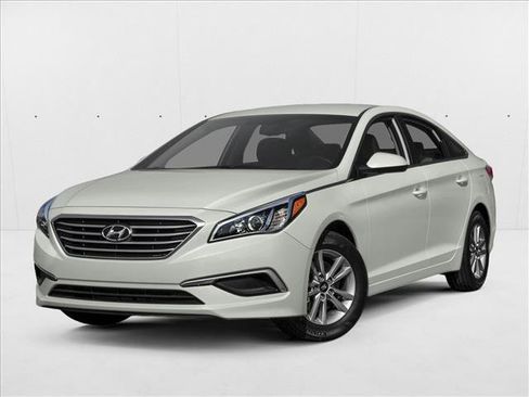 Used 2016 Hyundai Sonata SE image 1