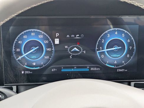 Used 2025 Hyundai Elantra SEL FWD image 22