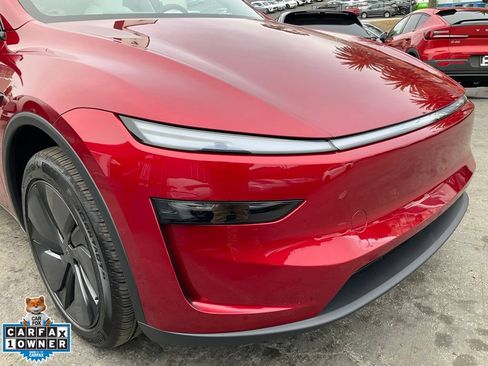 Used 2026 Tesla Model Y 2WD image 76