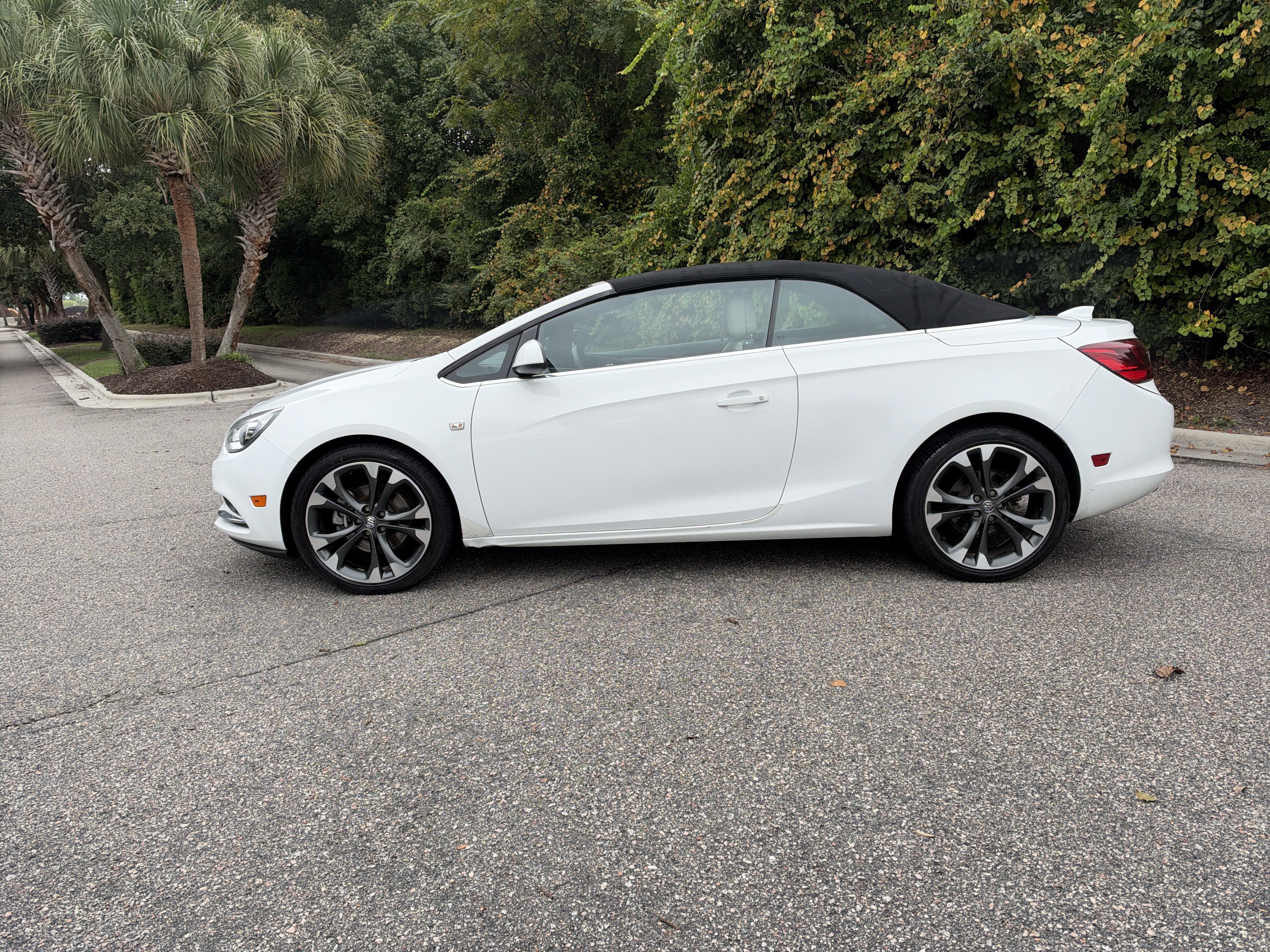 Used 2016 Buick Cascada Premium FWD image 9