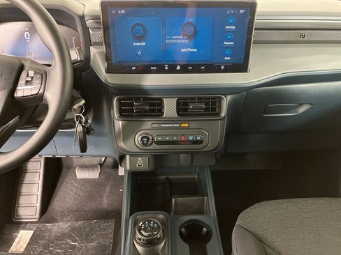 New 2026 Ford Maverick XL image 28