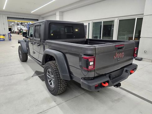 New 2025 Jeep Gladiator Mojave w/ Convenience Group image 4