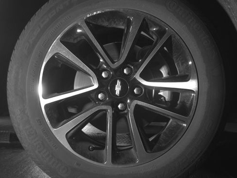Used 2025 Chevrolet TrailBlazer LT FWD image 12