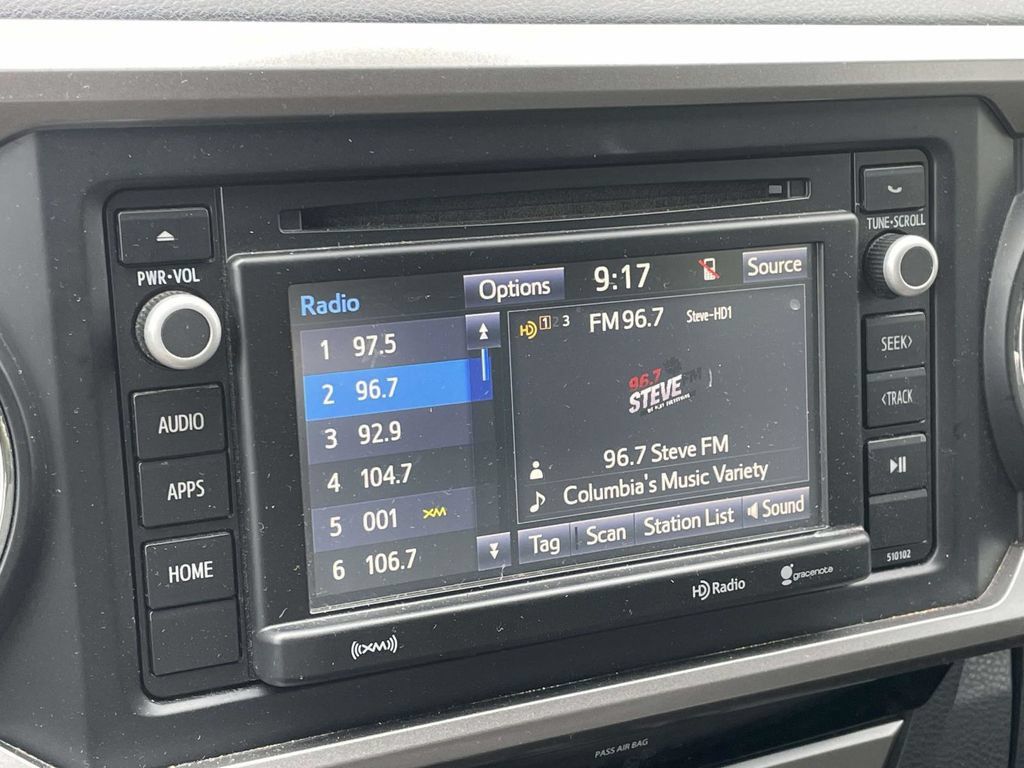 Used 2018 Toyota Tacoma SR5 RWD image 27