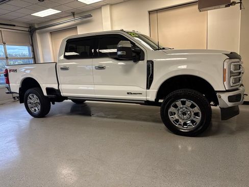 Used 2023 Ford F350 Lariat w/ Lariat Ultimate Package AWD/4WD image 58