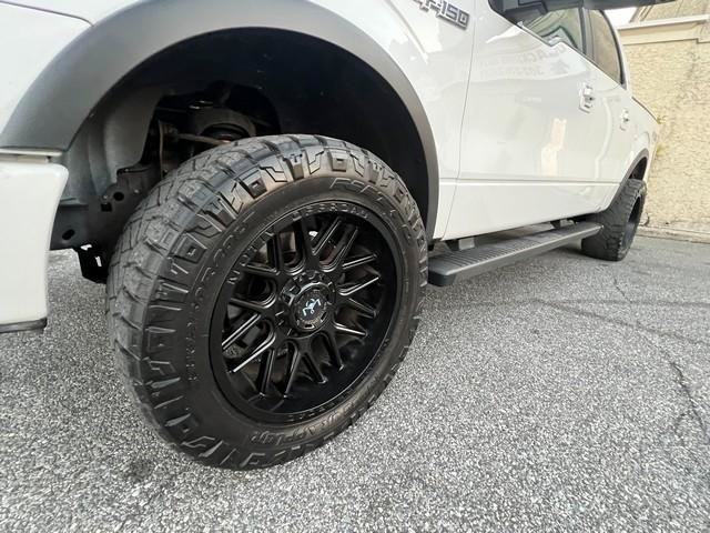 Used 2013 Ford F150 FX4 w/ Mid Equipment Group AWD/4WD image 27