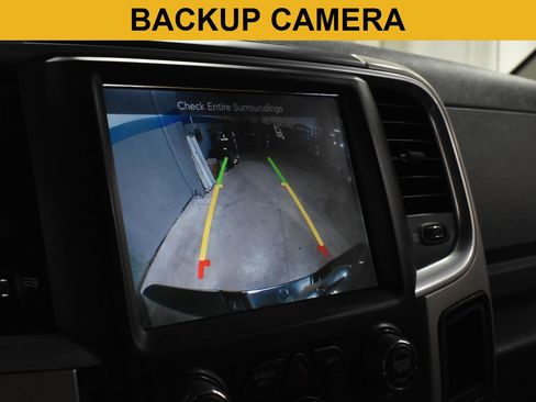 Used 2017 RAM 1500 Classic SLT AWD/4WD image 4