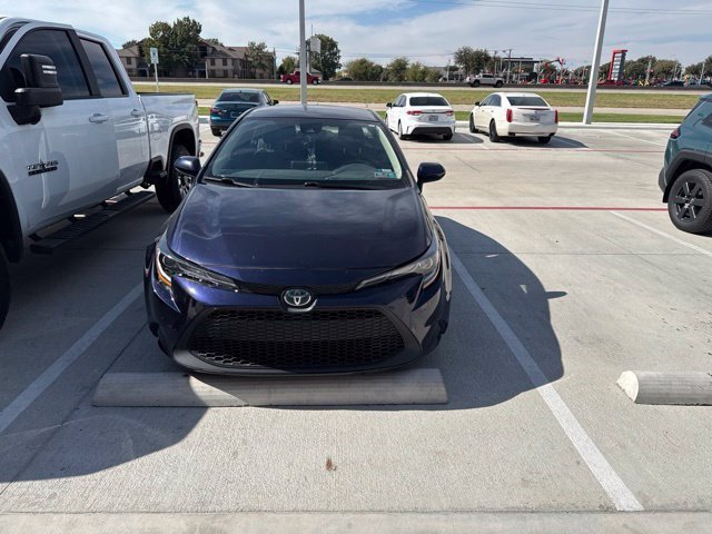 Used 2021 Toyota Corolla LE w/ Carpet Mat Package (TMS) FWD image 3