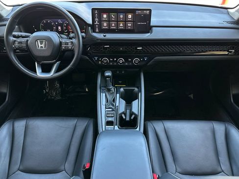 Used 2023 Honda Accord Touring image 15