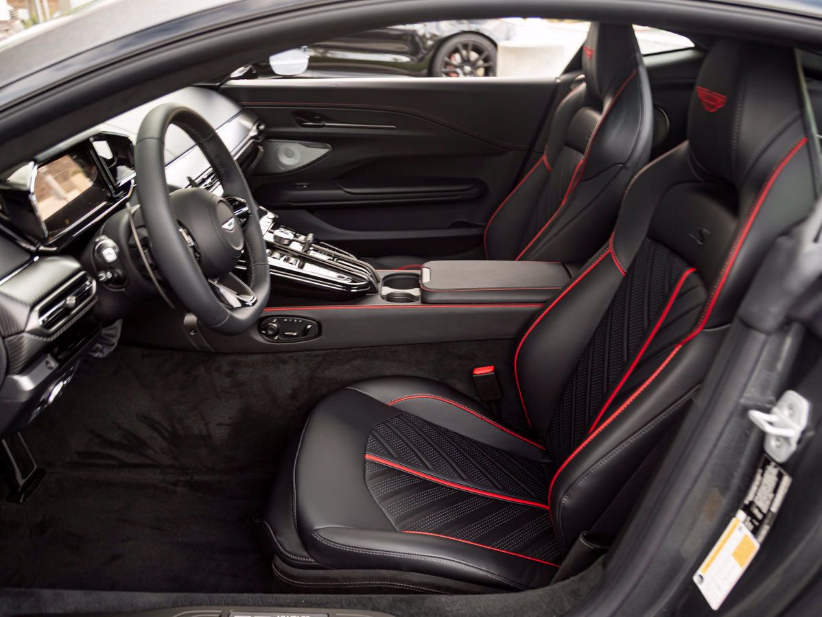 Used 2026 Aston Martin V8 Vantage S RWD image 14