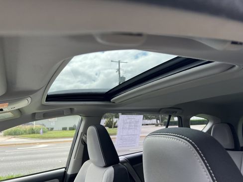 Used 2018 Toyota RAV4 XLE image 8