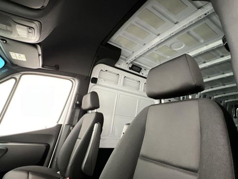 New 2025 Mercedes-Benz Sprinter 2500 image 22