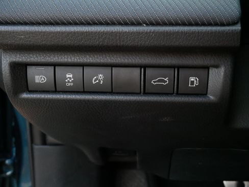 Certified 2025 Toyota Camry SE FWD image 27