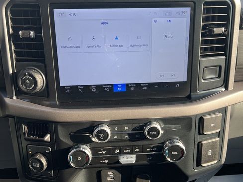 Used 2024 Ford F150 XLT image 21