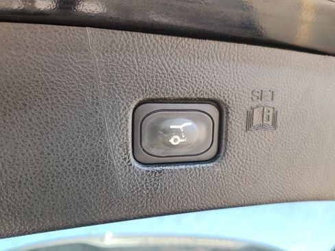Used 2022 Ford Edge Titanium AWD/4WD image 13