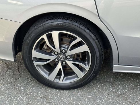 Used 2023 Honda Odyssey Touring image 8