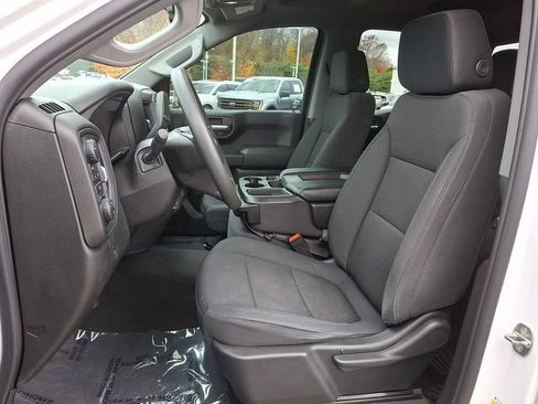 Used 2020 Chevrolet Silverado 1500 Custom w/ Custom Value Package image 17