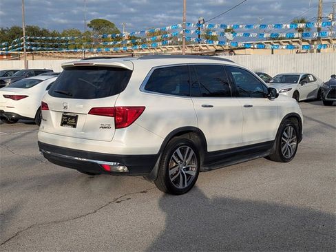 Used 2017 Honda Pilot Elite image 4