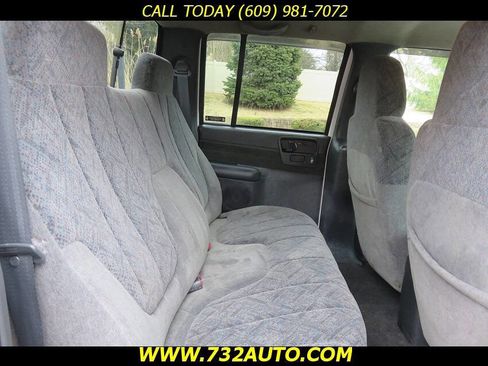 Used 2002 Chevrolet S10 Pickup LS w/ ZR5 Appearance Pkg AWD/4WD image 21