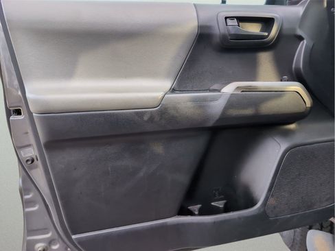 Used 2019 Toyota Tacoma SR5 image 25