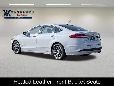 Used 2017 Ford Fusion SE w/ Equipment Group 602A FWD image 5