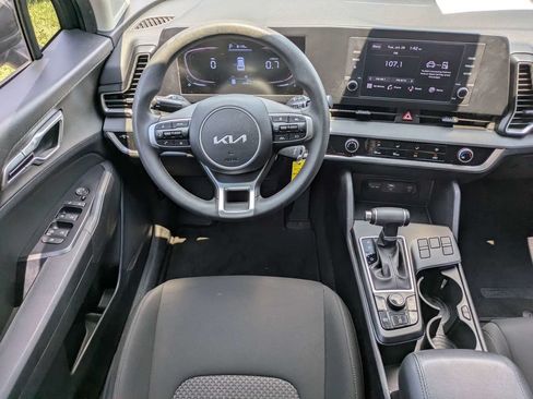 Used 2023 Kia Sportage LX FWD image 16