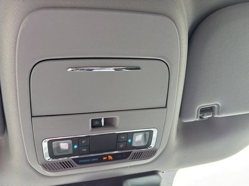 Used 2023 Ford F150 Lariat w/ Trailer Tow Package image 33