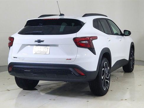 New 2026 Chevrolet Trax RS image 6