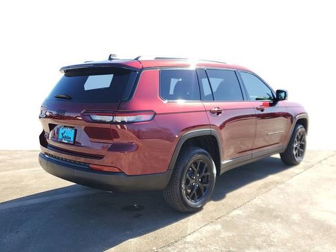 New 2025 Jeep Grand Cherokee L Altitude RWD image 4