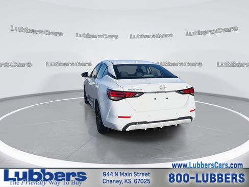 Used 2024 Nissan Sentra SV image 7