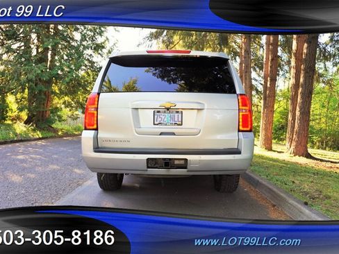 Used 2018 Chevrolet Suburban LT AWD/4WD image 10