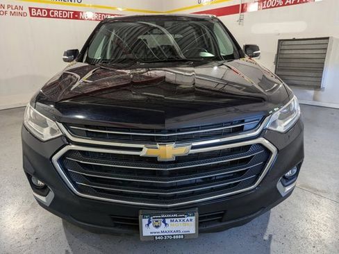 Used 2020 Chevrolet Traverse LT image 2
