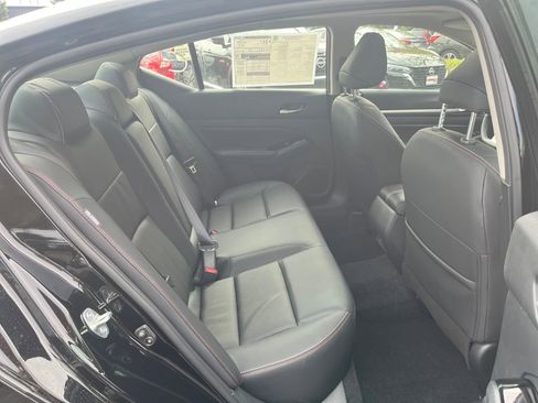 New 2025 Nissan Altima 2.5 SR w/ SR Premium Package image 17