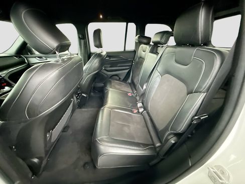 Used 2023 Jeep Grand Cherokee Altitude RWD image 24