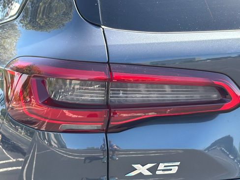Used 2019 BMW X5 xDrive40i w/ M Sport Package AWD/4WD image 50