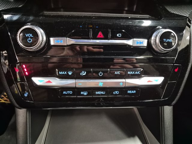 Certified 2022 Ford Explorer ST-Line AWD/4WD image 17