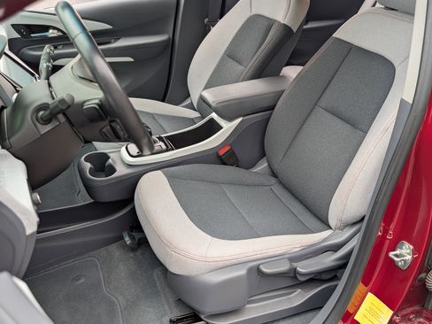 Used 2020 Chevrolet Bolt LT image 16