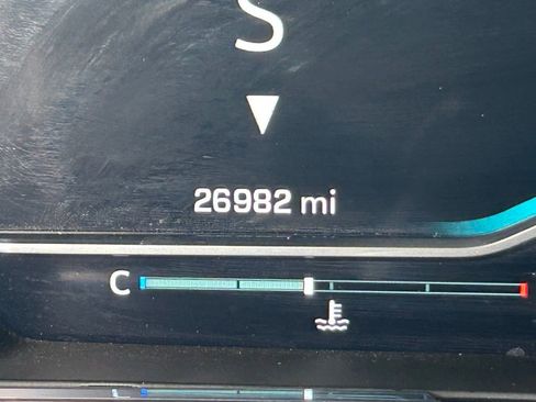 Used 2024 Chevrolet Silverado 2500 LT image 41