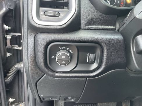 Used 2021 RAM 2500 Big Horn w/ Level 1 Equipment Group AWD/4WD image 18