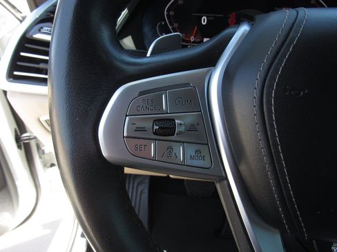 Used 2021 BMW X7 xDrive40i w/ Executive Package AWD/4WD image 27
