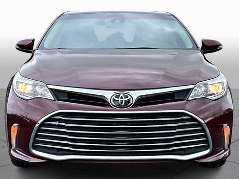 Used 2017 Toyota Avalon XLE Premium image 30
