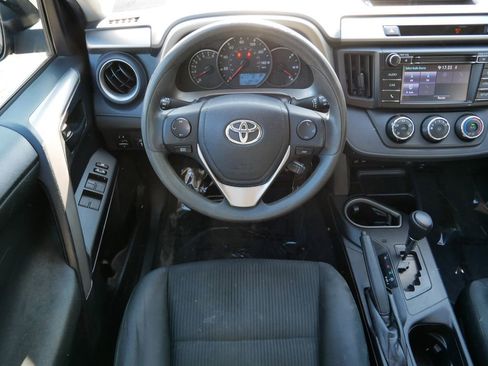 Used 2016 Toyota RAV4 LE image 12
