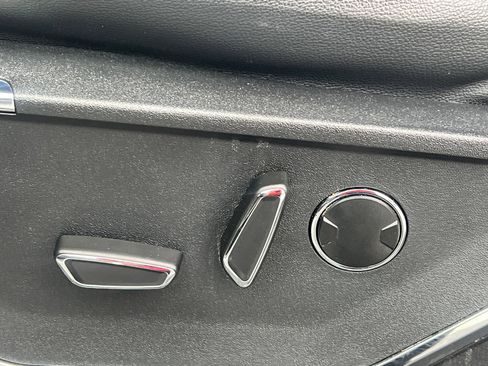 Used 2023 Ford F150 Lariat w/ Equipment Group 502A High image 25