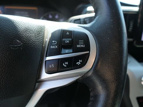 Used 2023 Ford Explorer XLT w/ Equipment Group 202A RWD image 14