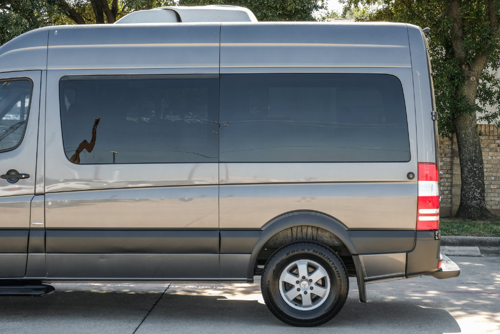 Used 2015 Mercedes-Benz Sprinter 2500 image 22