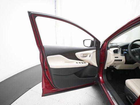 Certified 2024 Nissan Murano Platinum w/ Cargo Package image 30