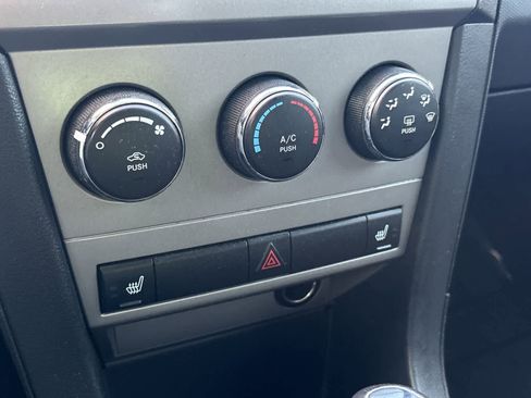 Used 2010 Dodge Avenger R/T image 19