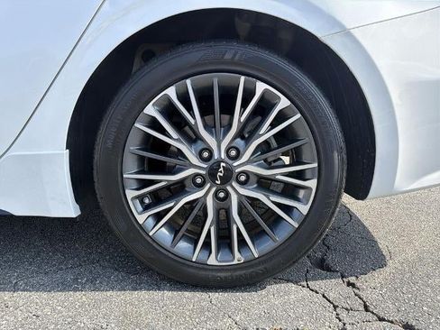 Used 2023 Kia Forte GT-Line w/ GT-Line Premium Package FWD image 19