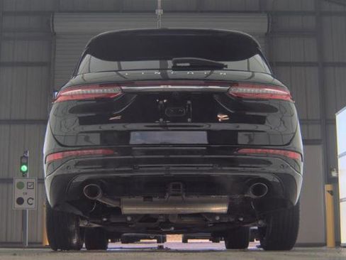 Used 2025 Lincoln Corsair AWD w/ Equipment Group 101A image 6